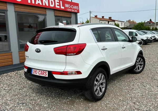 Kia Sportage cena 47900 przebieg: 183000, rok produkcji 2014 z Stawiszyn małe 211